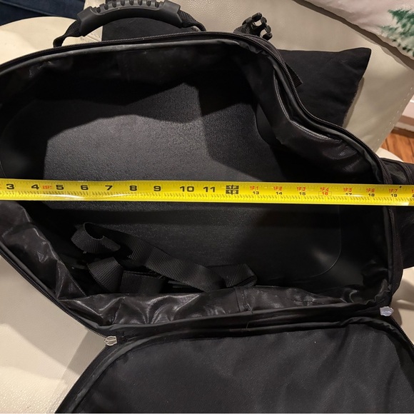 Ducati Performance Black semi rigid saddlebag. With connection bar. - Picture 4 of 10